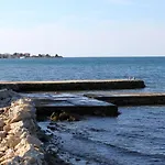 Family Friendly Seaside Nevidjane, Pasman - 8394 Apartament *