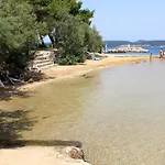 Family Friendly Seaside Nevidjane, Pasman - 8394 Apartament
