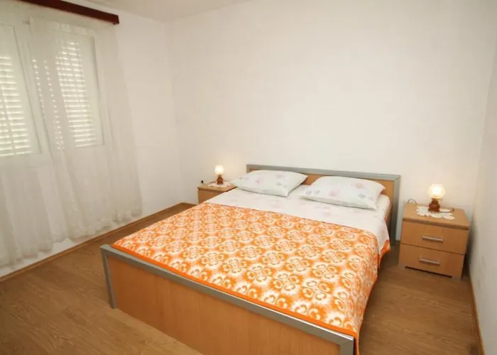 Apartament Family Friendly Seaside Nevidjane, Pasman - 8394