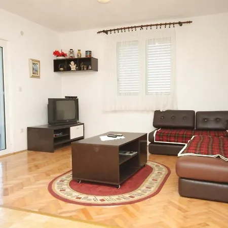 Family Friendly Seaside Nevidjane, Pasman - 8394 アパート Neviđane