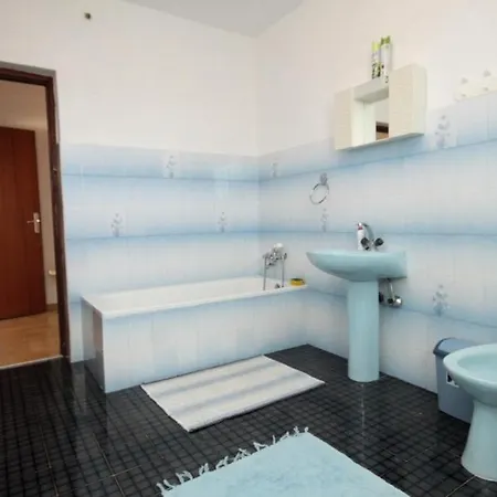Family Friendly Seaside Nevidjane, Pasman - 8394 Appartamento Neviđane