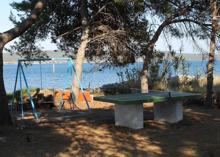Family Friendly Seaside Nevidjane, Pasman - 8394 아파트 *